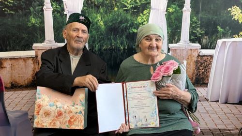 Сквозь районы и города: секрет счастья длиной в 58 лет от супругов Богаповых