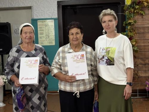 Иштирәктә өлкәннәрне гармун белән каршы алдылар