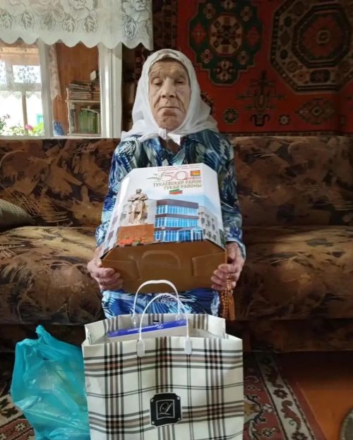 Легендарная 100-летняя учительница Тукаевского района получила поздравления с Днём учителя