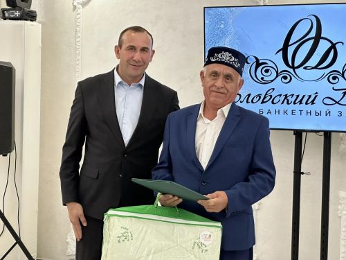 В Тукаевском районе ветераны муниципальной службы встретились с Камилем Назмиевым