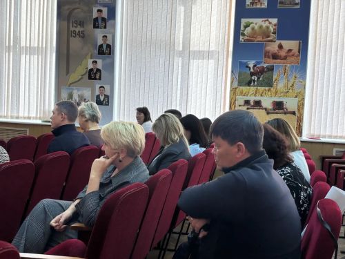 Депутат Госдумы Анатолий Иванов встретился с главами поселений Тукаевского района