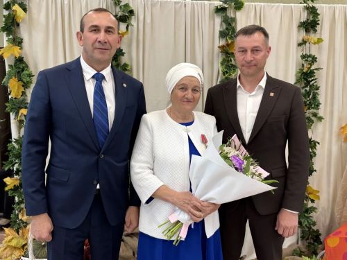 «Илебезнең киләчәге — сезнең кулларда»: Тукай районында Укытучылар көнен билгеләп үттеләр