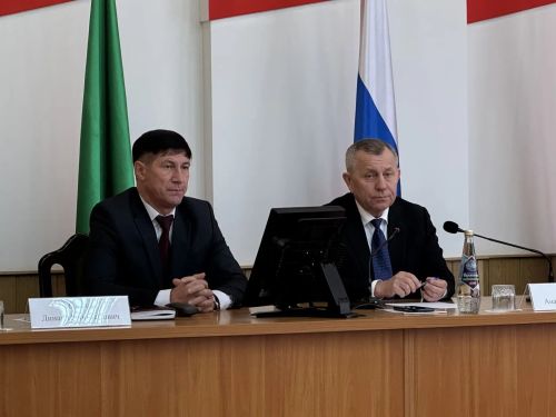 Депутат Госдумы Анатолий Иванов встретился с главами поселений Тукаевского района