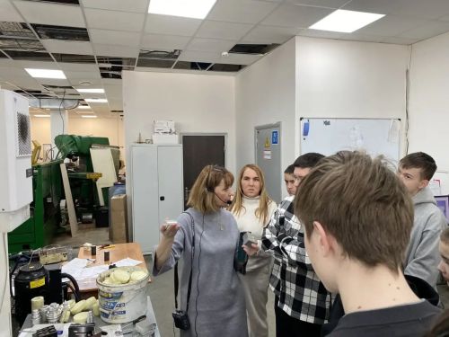 Кузница кадров: школьники Тукаевского района выбирают «Профессионалитет»