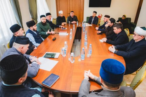 Мөселман кибетләрендә хаталы китаплар күбәйгән