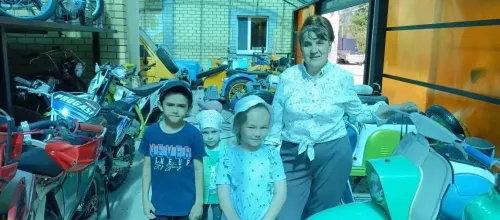 Авыл кешесе үз көче белән бай техника музее оештырган