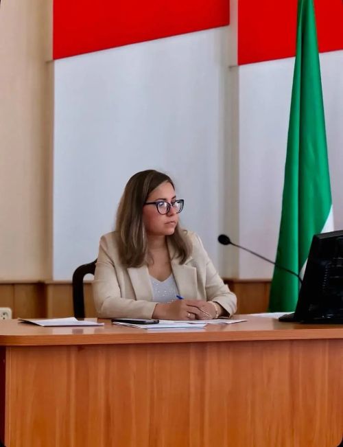 Руководство «Саулык» пожаловалось властям на падающие деревья вдоль трассы к лагерю