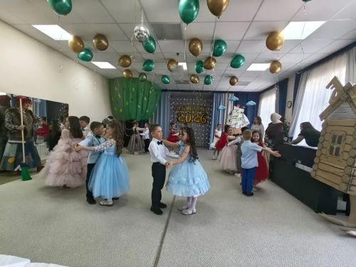 Воспитанники детского сада «Тургай» отметили выпускной в стиле сказок Пушкина