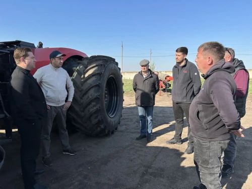 Глава Тукаевского района проинспектировал ход весенне-полевых работ
