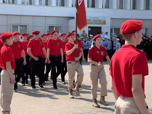 В поселке Новый прошел торжественный парад поколений