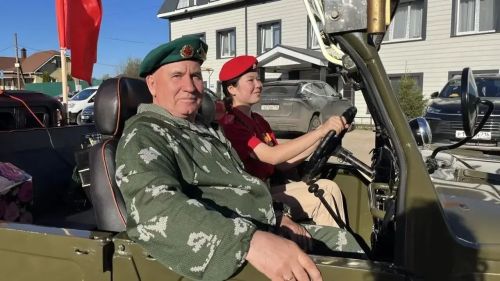 Парад для одного Героя: в селе Калмаш чествовали ветерана ВОВ