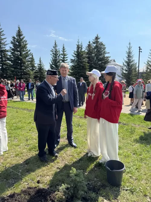 В Тукаевском районе высадили «Сад памяти»
