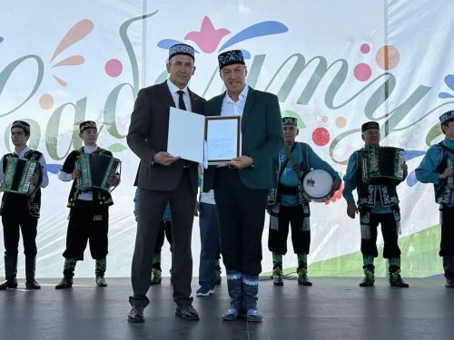 Тукай районы делегациясе Төмәндә Сабантуй бәйрәмен гөрләтте