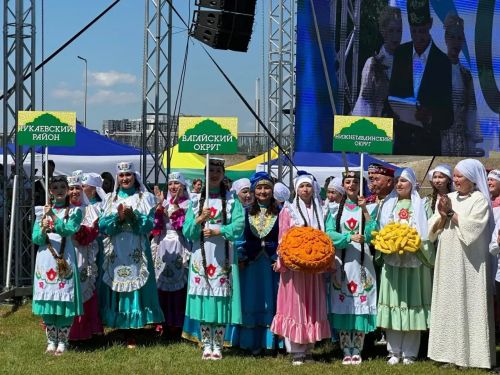 Тукай районы делегациясе Төмәндә Сабантуй бәйрәмен гөрләтте