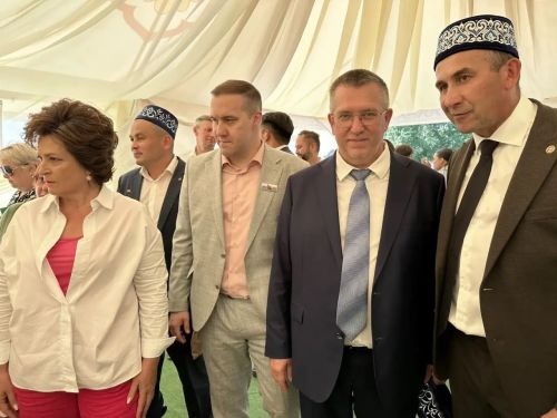 Тукай районы делегациясе Төмәндә Сабантуй бәйрәмен гөрләтте