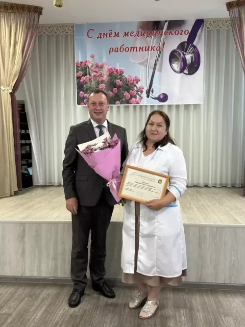 Тукай үзәк район хастаханәсендә Медицина хезмәткәрләре көненә багышланган бәйрәм концерты узды