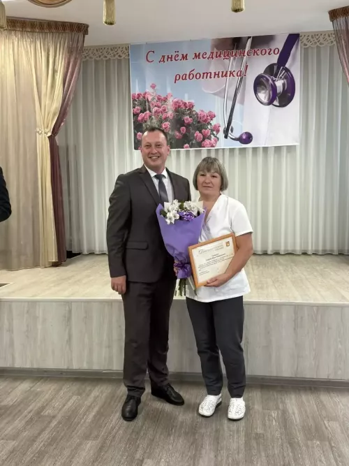 Тукай үзәк район хастаханәсендә Медицина хезмәткәрләре көненә багышланган бәйрәм концерты узды