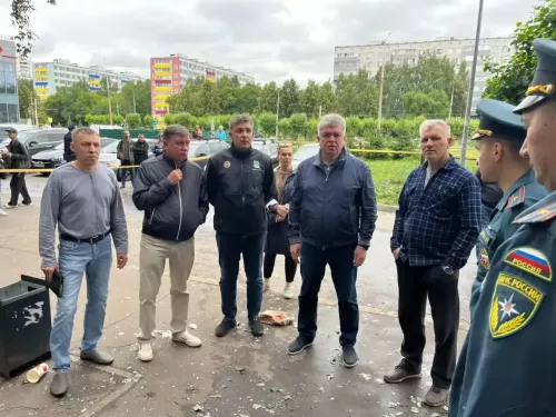 В Набережных Челнах из-за хлопка газа в пятиэтажке пострадала женщина
