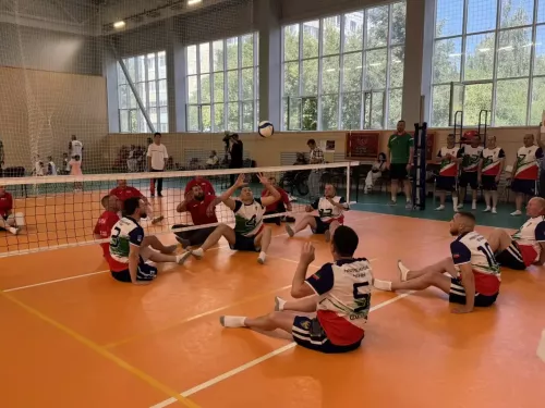 Сборная «Феникс» выиграла республиканский турнир по волейболу сидя среди ветеранов СВО