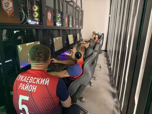 Ветераны СВО Тукаевского района приняли участие в Кубке Раиса по фиджитал-спорту в Казани