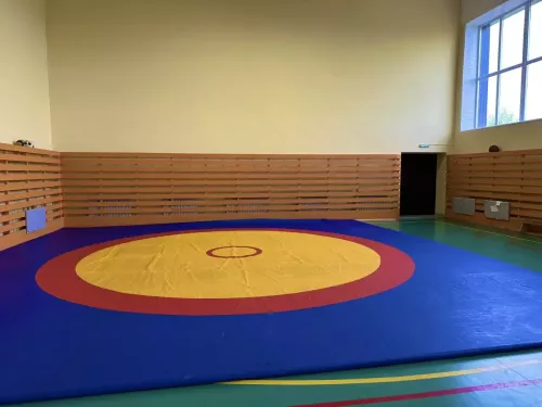 Камиль Назмиев проинспектировал капремонт школ и спортобъекты