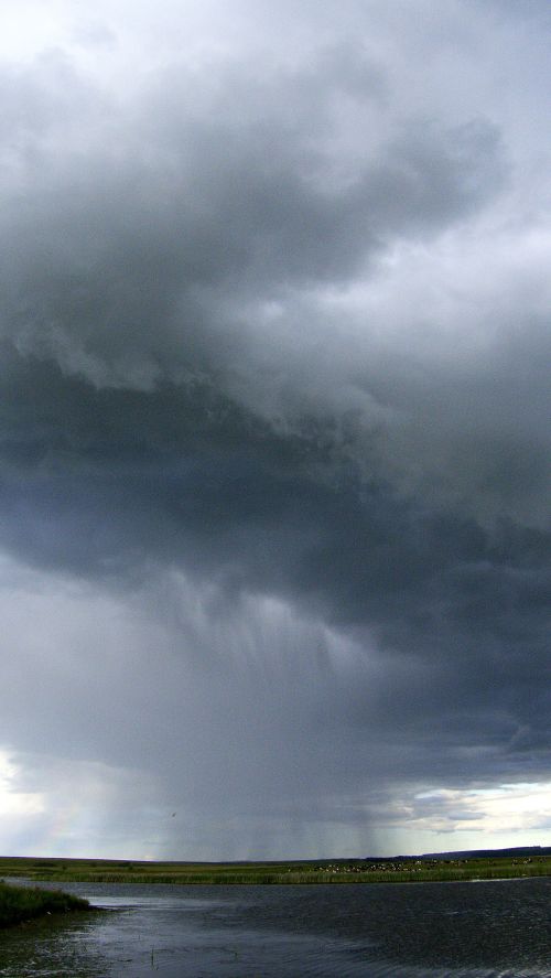 Татарстанда көчле җил һәм боз яву турында кисәтәләр