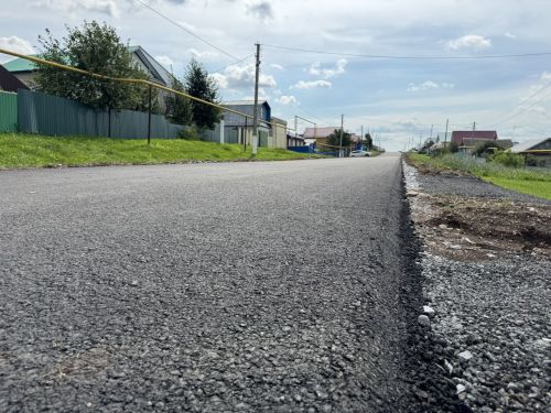 В селе Казаклар по республиканской программе ремонтируют дорогу за 52 млн рублей