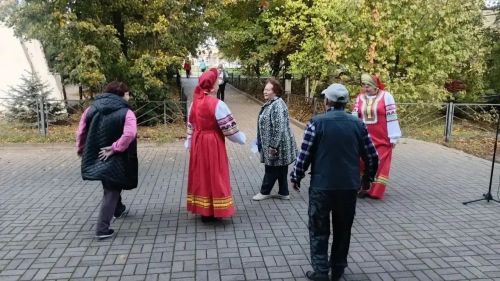 Почти половина избирателей Князевского сельского поселения уже проголосовала под песни и пляски
