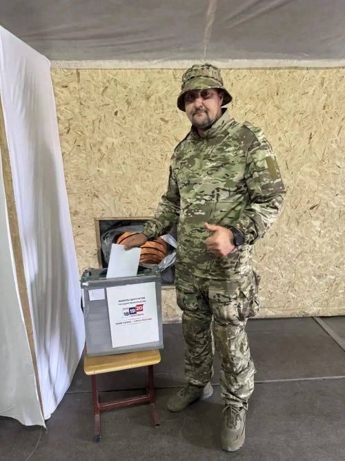 В военно-полевых условиях: депутат Алмаз Нургалиев проголосовал на сборах «БАРС»