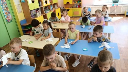 Символы, которые нас объединяют: творческий проект в старшей группе