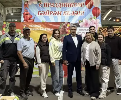 Педагоги и школьники района представили свою продукцию на республиканской ярмарке в Казани