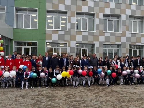 Авыл белән бергә үскән мәктәп:  масштаблы ремонттан соң Белем көне