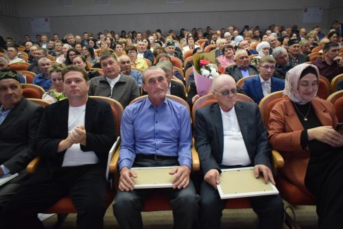 Авыл хуҗалыгы һәм эшкәртү сәнәгате хезмәткәрләре көне