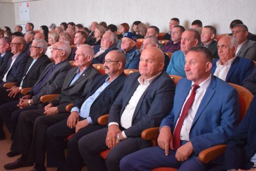 Авыл хуҗалыгы һәм эшкәртү сәнәгате хезмәткәрләре көне