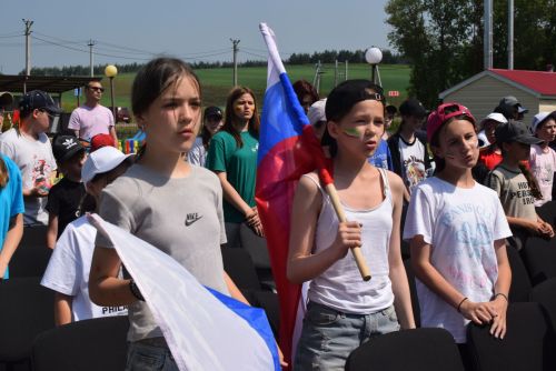 «Балкыш» лагерында Россия көне уңаеннан якты бәйрәм узды