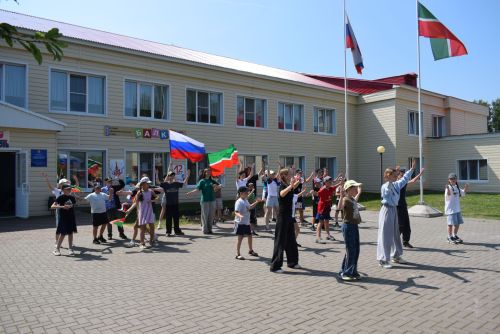 «Балкыш» лагерында Россия көне уңаеннан якты бәйрәм узды