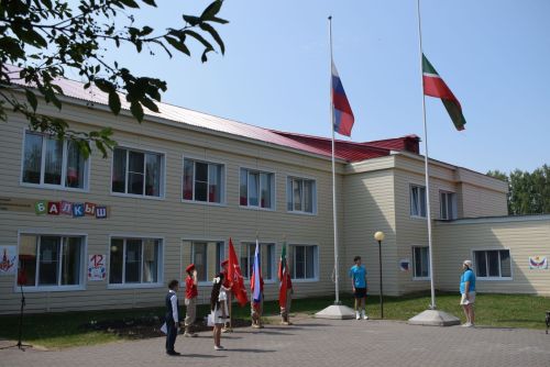 «Балкыш» лагерында Россия көне уңаеннан якты бәйрәм узды