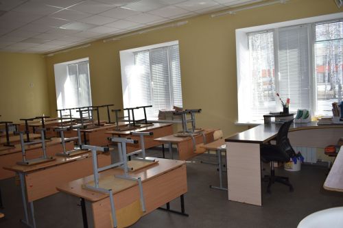 Новотроицкое урта мәктәбендә капиталь ремонт барышы