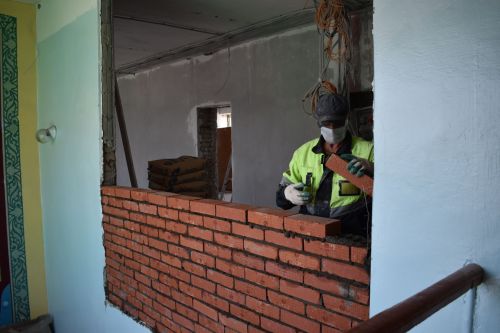Новотроицкое урта мәктәбендә капиталь ремонт барышы
