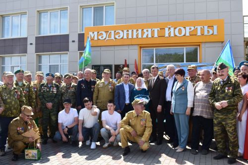Айбулат Якуповка мемориаль такта ачуга багышланган митинг