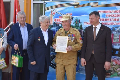 Айбулат Якуповка мемориаль такта ачуга багышланган митинг