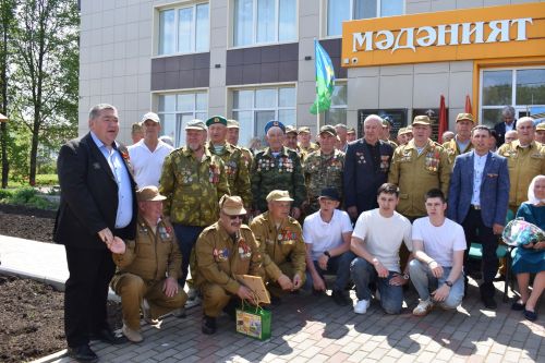 Айбулат Якуповка мемориаль такта ачуга багышланган митинг