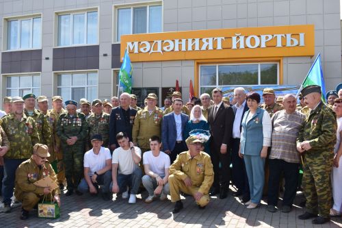 Айбулат Якуповка мемориаль такта ачуга багышланган митинг