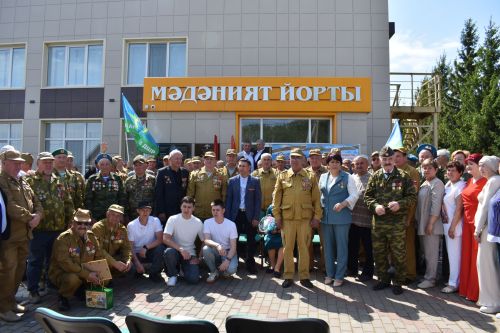 Айбулат Якуповка мемориаль такта ачуга багышланган митинг