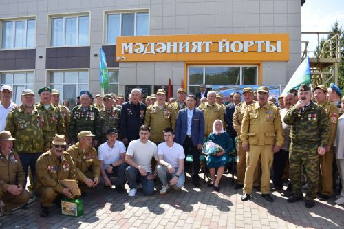 Айбулат Якуповка мемориаль такта ачуга багышланган митинг