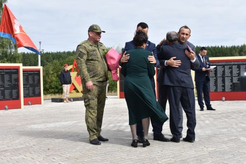 В поселке Новый встретили День Республики