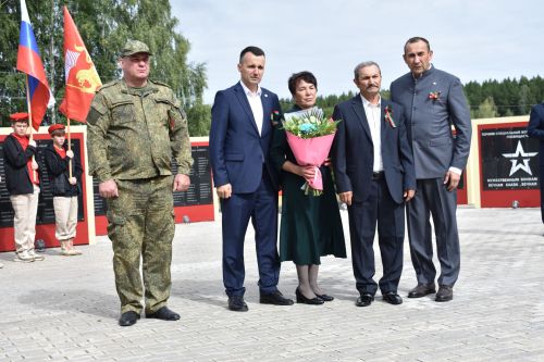 В поселке Новый встретили День Республики