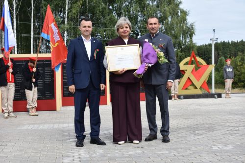 В поселке Новый встретили День Республики