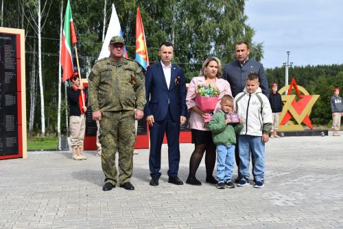 В поселке Новый встретили День Республики