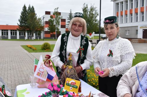 В поселке Новый встретили День Республики